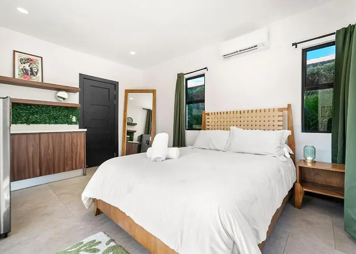 Cu21 Stylish 5br With Pool And Casita Close To Сasa de vacaciones Tamarindo