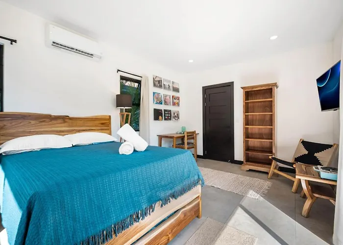 Сasa de vacaciones Cu21 Stylish 5br With Pool And Casita Close To *