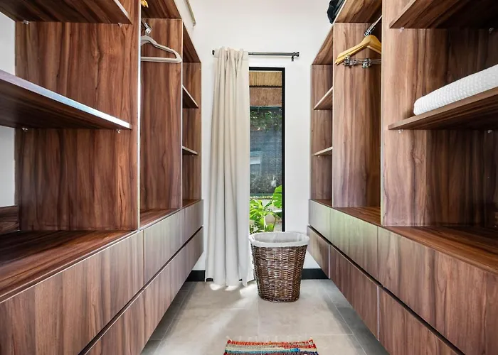 Сasa de vacaciones Cu21 Stylish 5br With Pool And Casita Close To