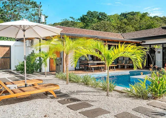 Сasa de vacaciones Cu21 Stylish 5br With Pool And Casita Close To